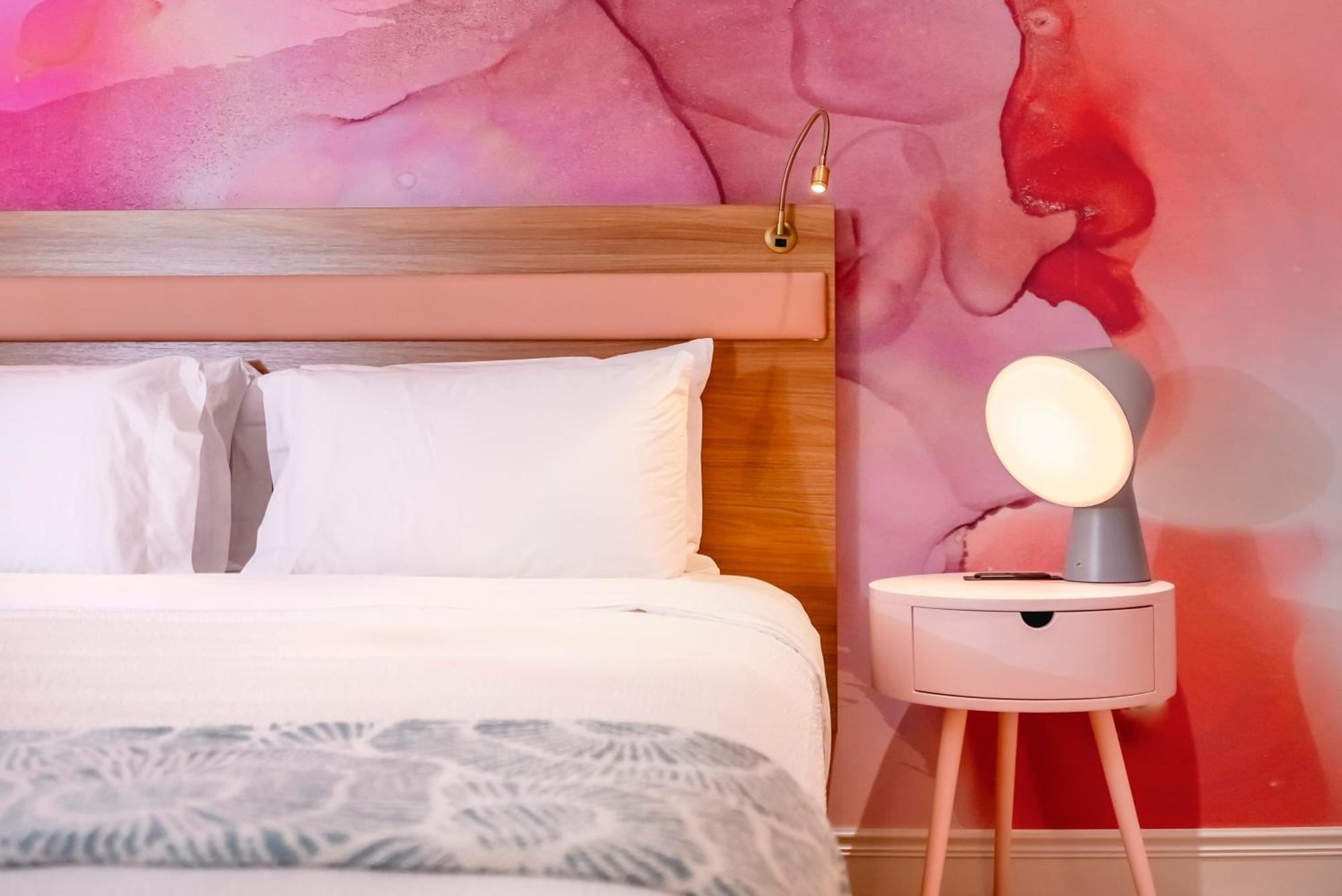 The Bentley Hotel Southampton, Part Of Jdv By Hyatt Екстериор снимка